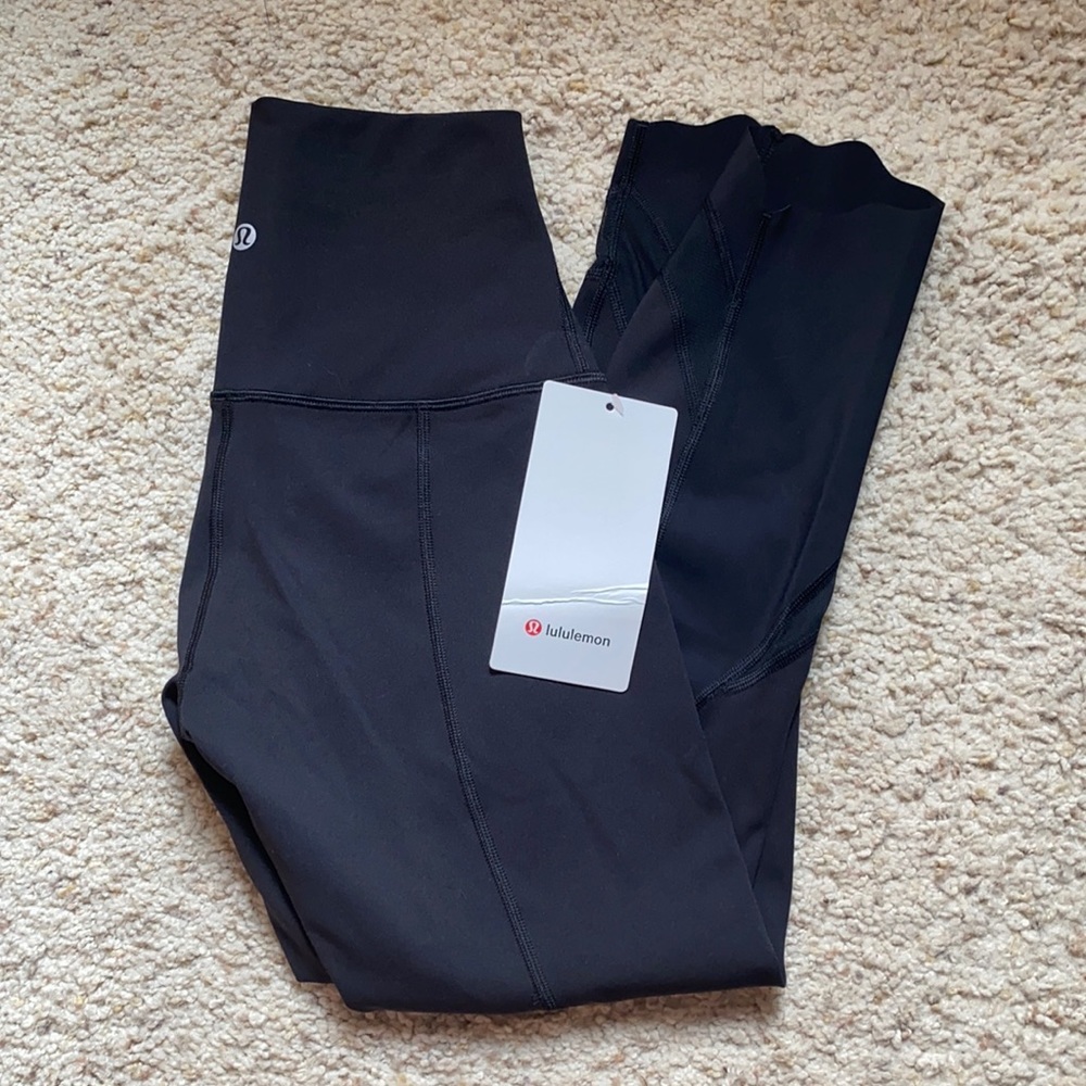 Lululemon Wunder Under HR Crop 23” Scallop